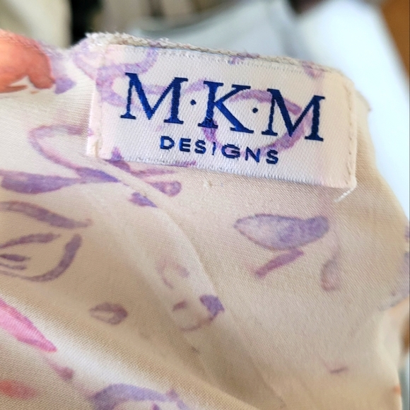 MKM Designs Floral Stretch Top/Blouse - lattice cutout - Picture 3 of 3